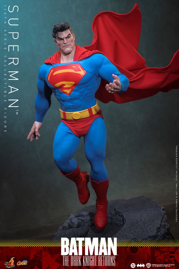 [Pre-Order] DC Comics: The Dark Knight Returns - Superman Sixth Scale Figure